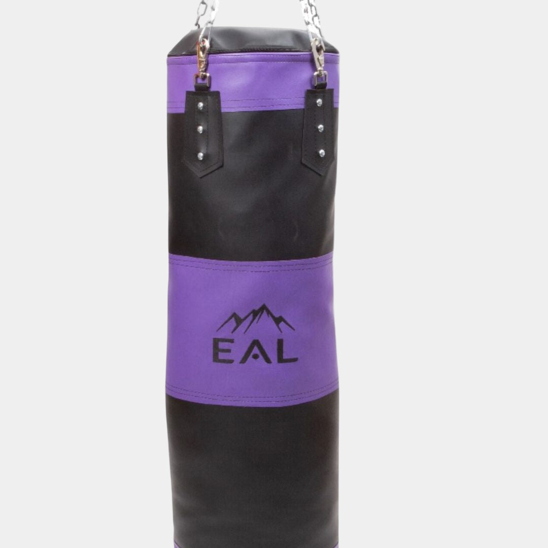 Saco de boxeo con cadenas